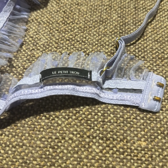 LE PETIT TROU size 34B bra - Picture 3 of 3